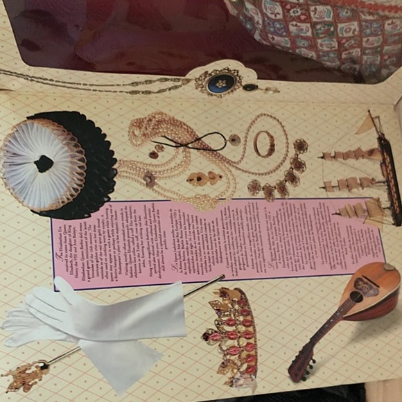 Barbie Elizabethan Queen (the great eras collection) - Picture 6 of 11
